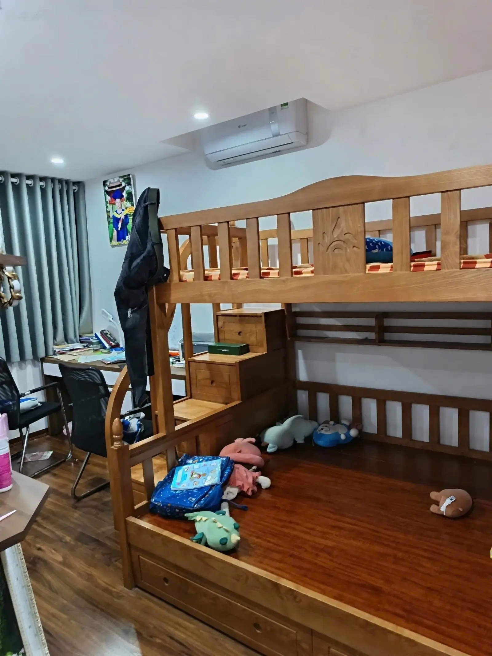 Bán gấp căn hộ 97m2, view đẹp, full nội thất tại chung cư Sông Nhuệ alo ngay 0845 994 ***