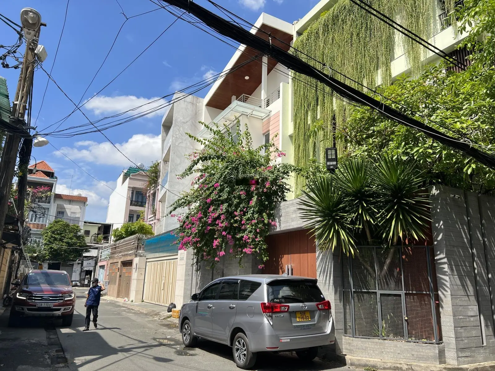 Tin thật 100%: Nhà đẹp HXH 6m Phan Đăng Lưu Q. Phú Nhuận, DT: 8,8x16m, 5 tầng ST, Giá chỉ 24,5 tỷ
