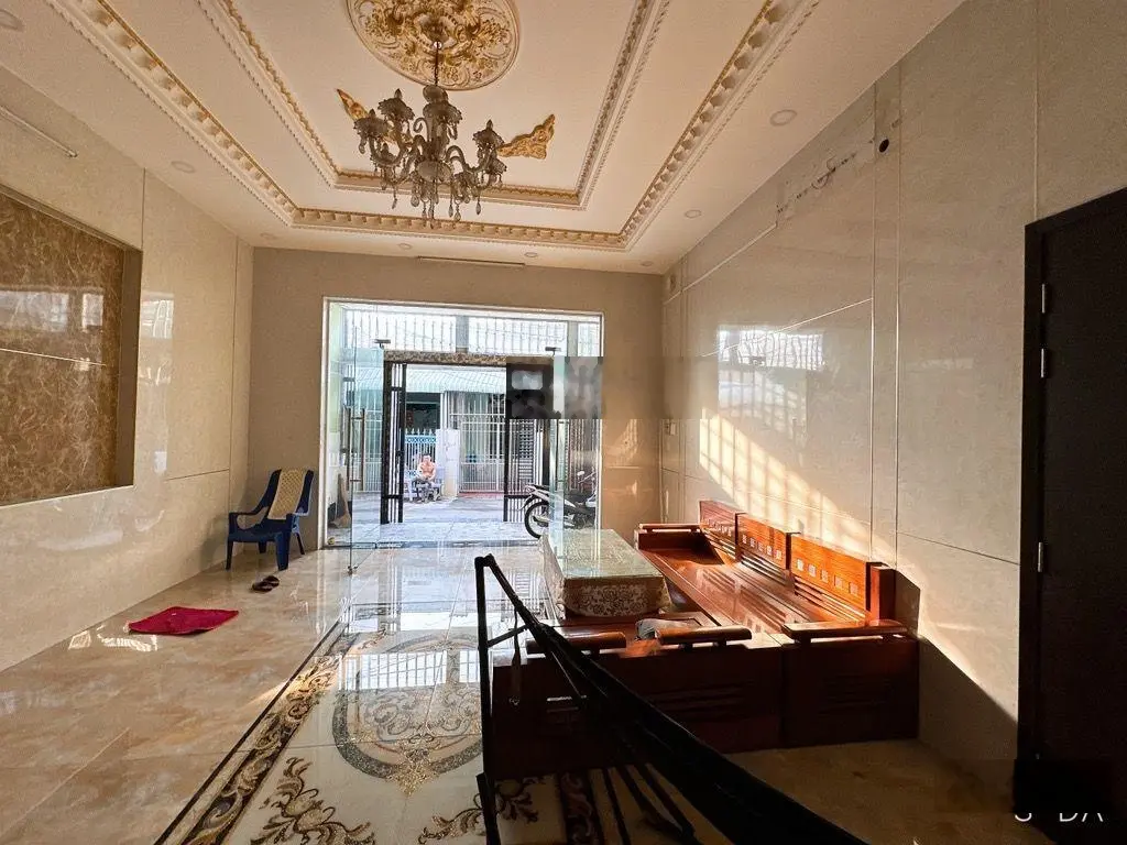 Bán nhà 2 tầng 120m2 full thổ cư hoàn công lã xuân oai quận 9 chỉ 4 tỷ x