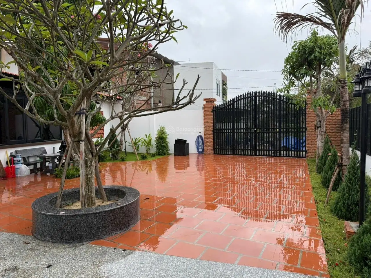 Căn nhà vườn 1100m2 sát đường Võ Nguyên Giáp, xã Vĩnh Hiệp, TP Nha Trang giá siêu tốt