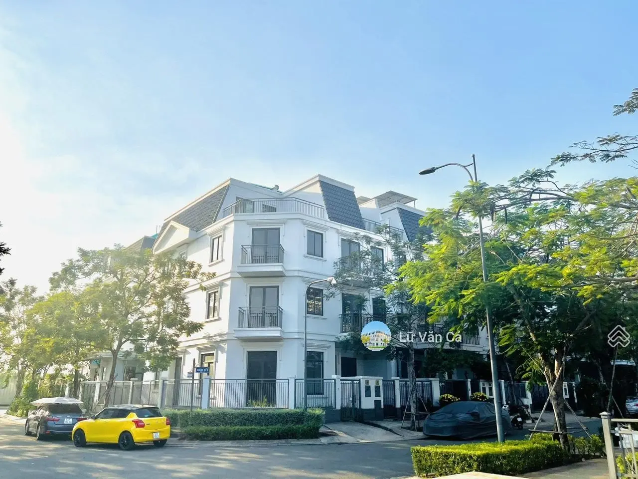 Nhà phố Lakeview City full nội thất view công viên cần bán gấp DT 5x20m giá 16,5 tỷ LH 0907 860 ***