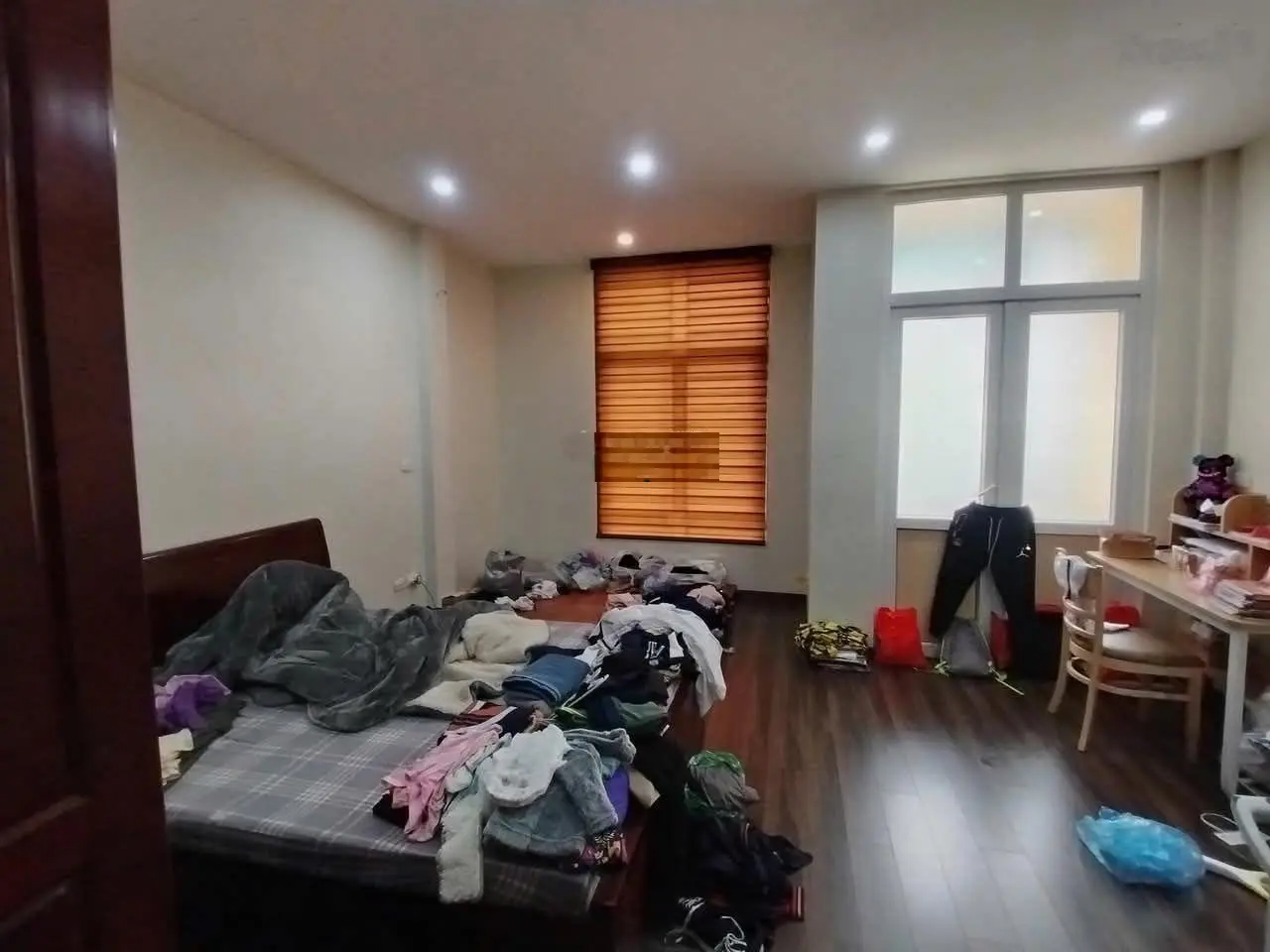 Biệt thự sân vườn - 2 thoáng trước sau - diện tích 100m2 - gara 2 tô 7 chỗ - sân thưởng trà - sổ A4