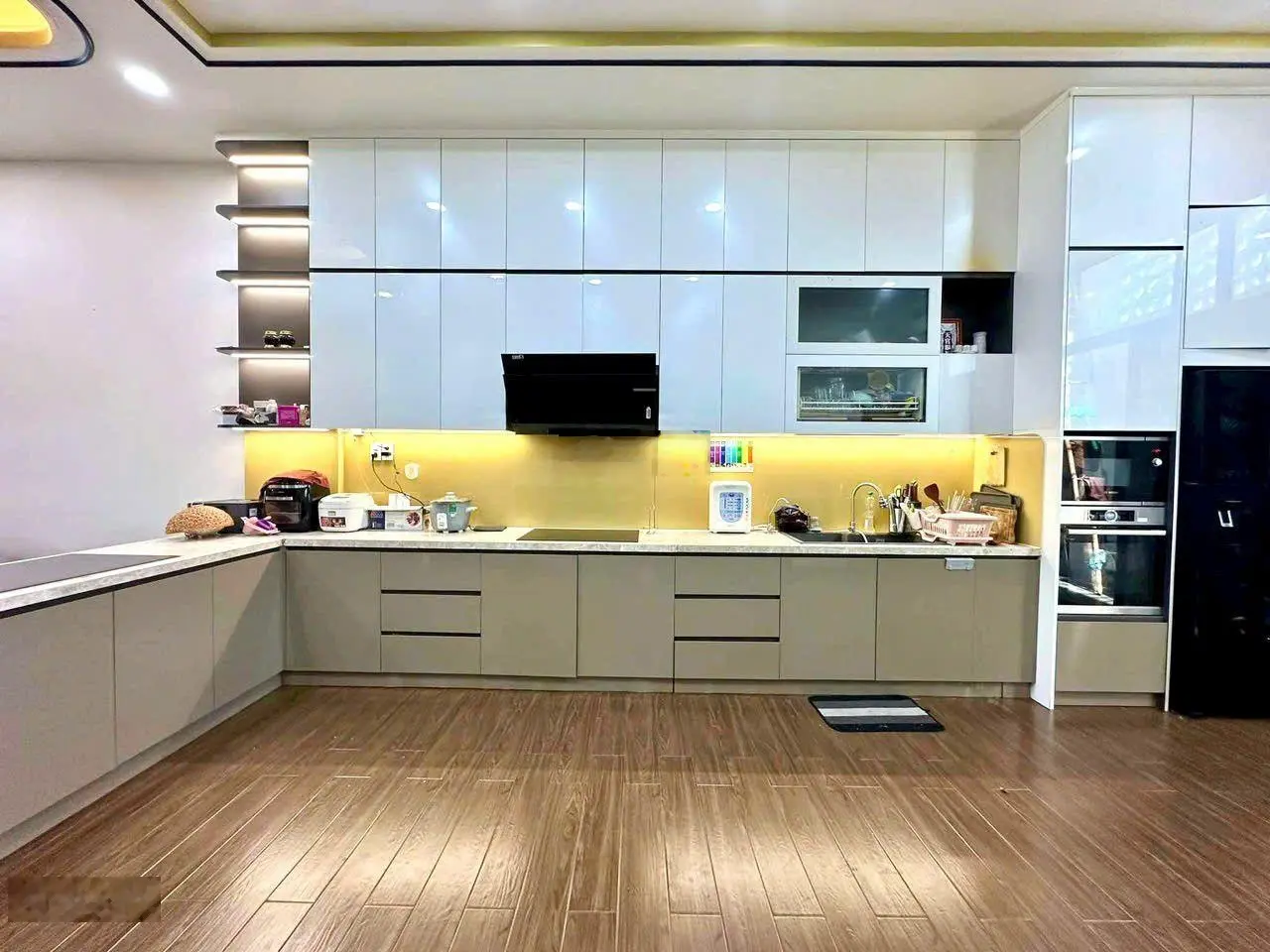 Biệt Thự Khu ven sông sau lưng Giga mall