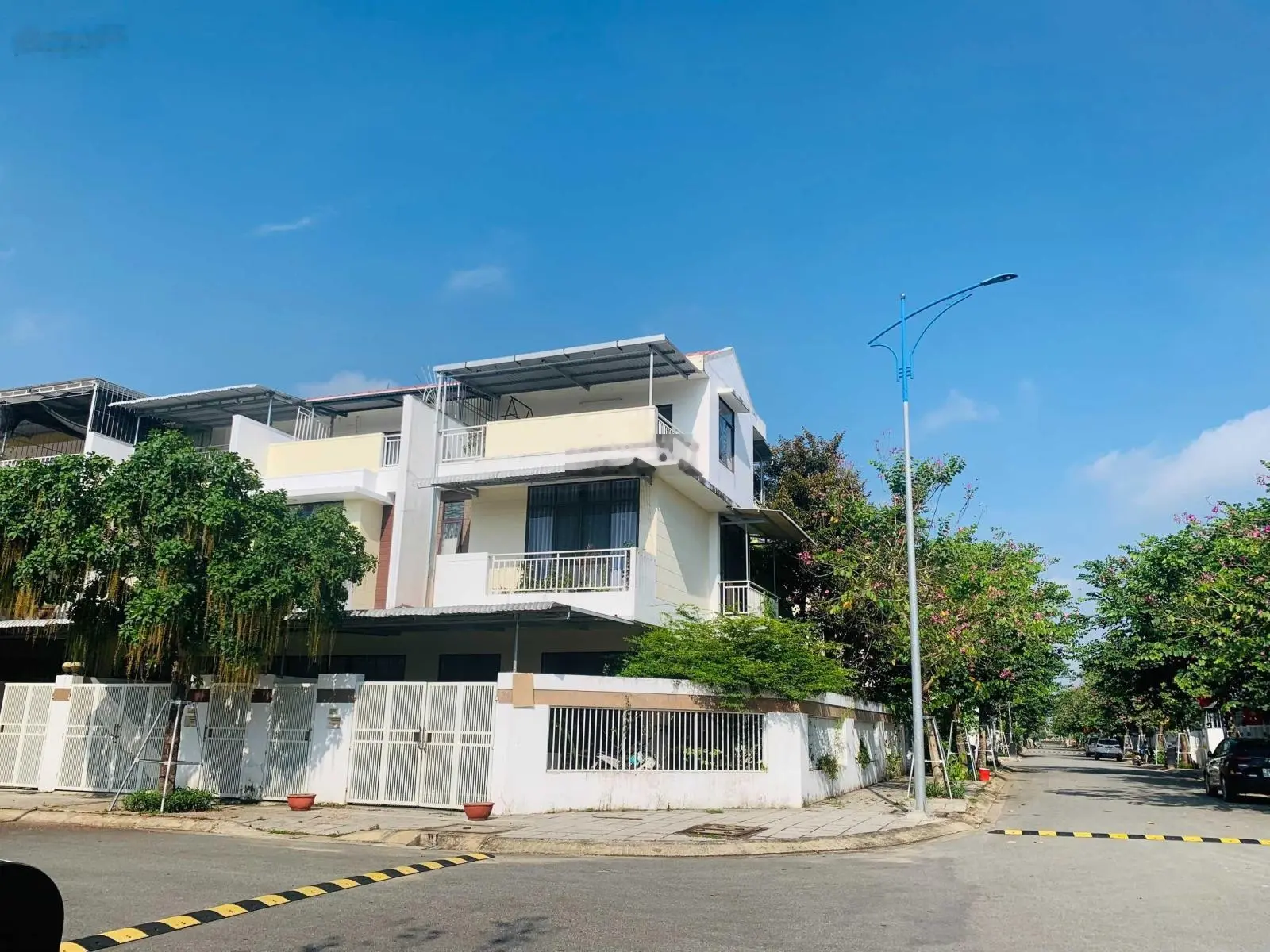 Căn góc 172m2 khu đô thị và dịch vụ VSIP Khu an ninh và đẹp nhất Quảng Ngãi