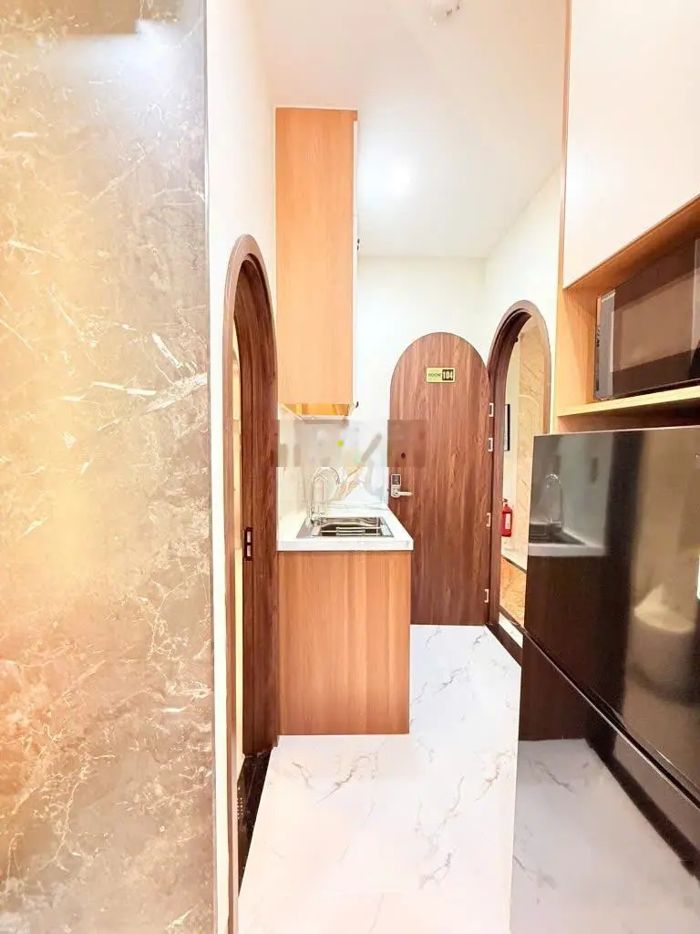 Cần bán căn hộ dịch vụ - 80m2 - 4 tầng- phú nhuận - thang máy - dòng tiền 100tr/ tháng- 23tỷ.