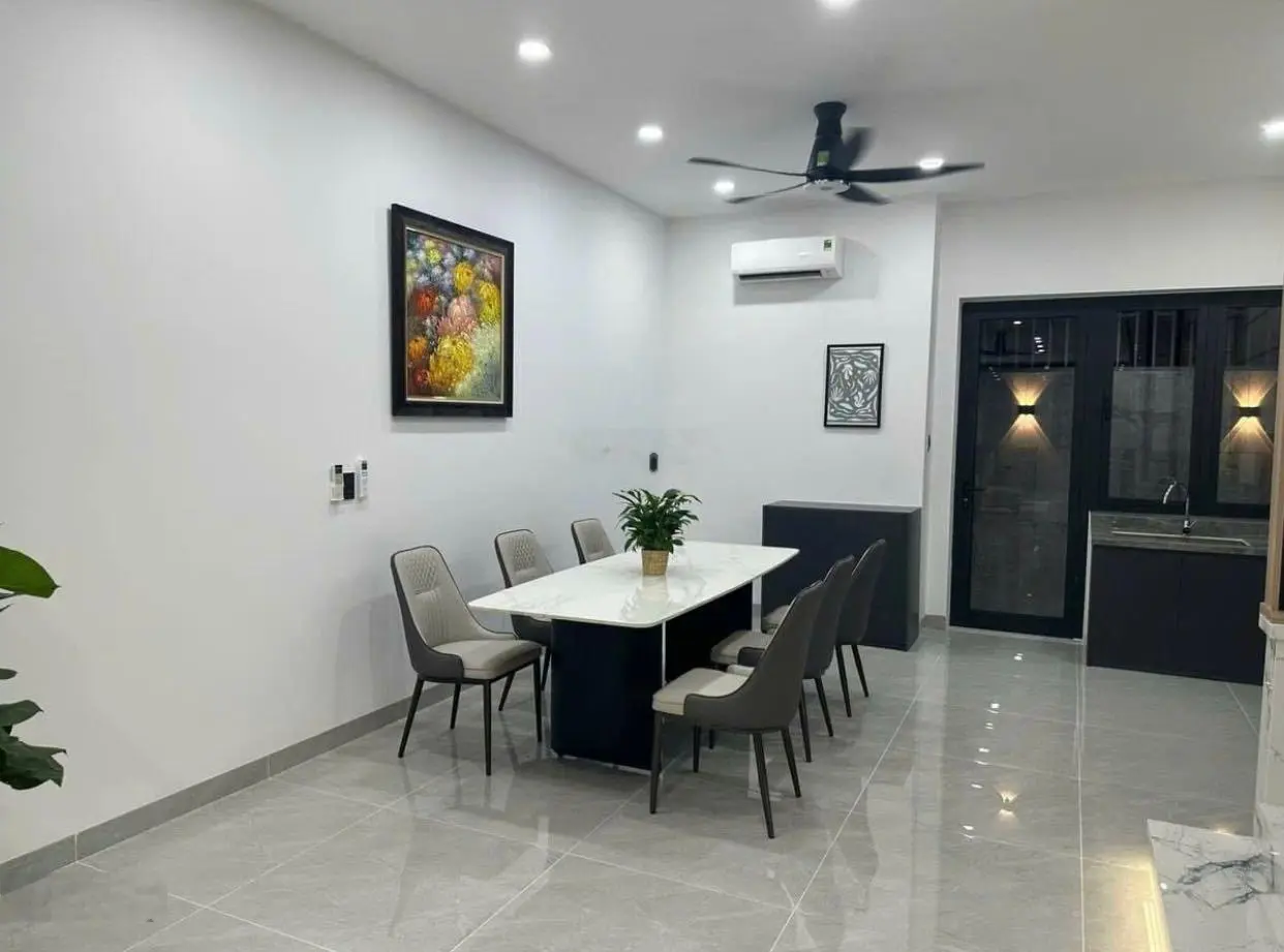 Bán căn nhà đẹp mới xây Nguyễn Đình Chiểu, thị trấn Đạ Tẻh
