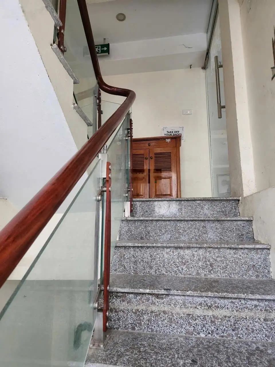 TOÀ GÓC- PHÂN LÔ- MAI DỊCH- 24TỶ: 7 tầng* Dt49.6/70m2, mt14.5, ô tô, thang máy