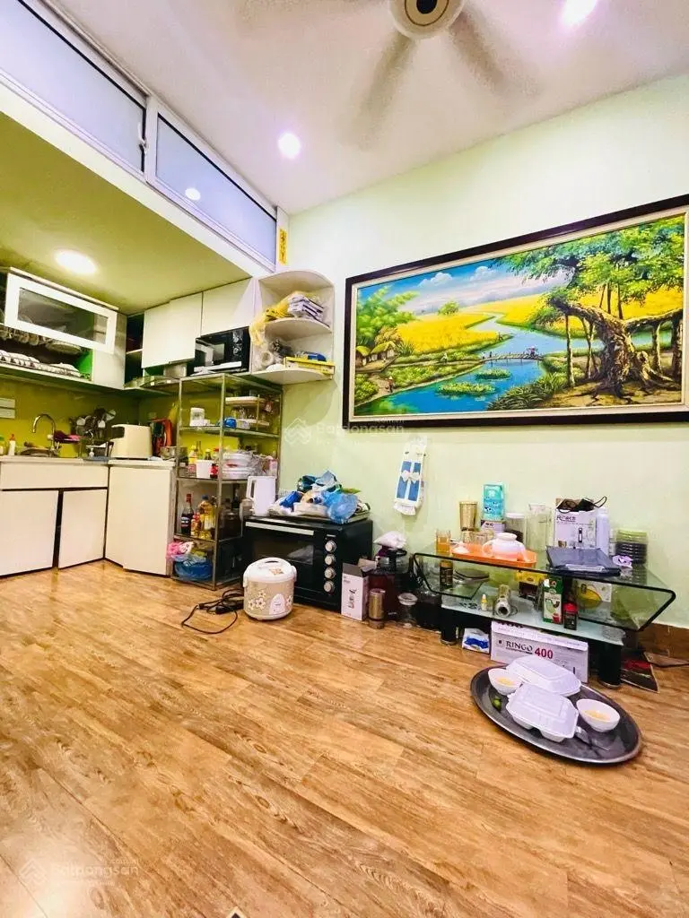 Bán TT Nguyễn Lương Bằng, Đống Đa, Dt sổ 50m2 giá 3.3 tỷ