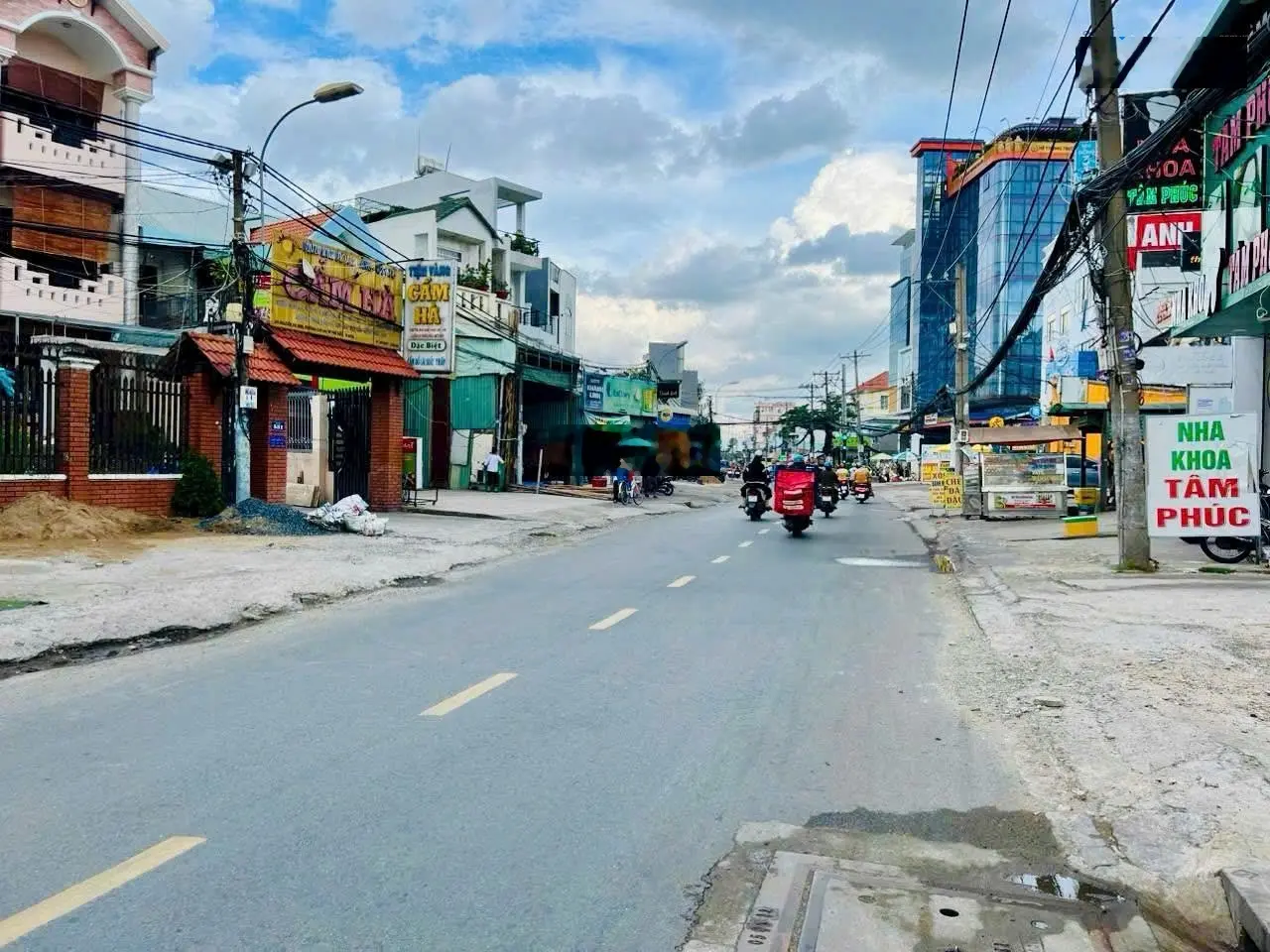 Hàng hiếm mặt tiền Nguyễn Thị Định, Q2. DT 5,7x15m - 90m2 đã trừ lộ giới. Giá 19 tỷ đường rộng 30m