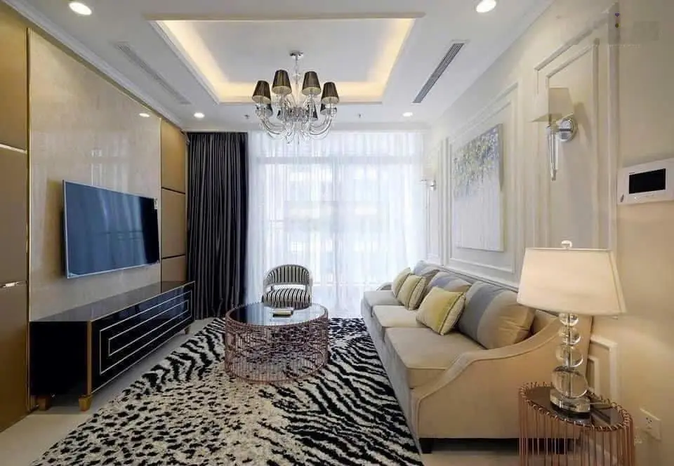 Bán căn hộ chung cư Oriental Plaza, Tân Phú. Giá siêu hời chỉ 4,2 tỷ, 107m2, 3PN 3WC. LH 0902 369 ***