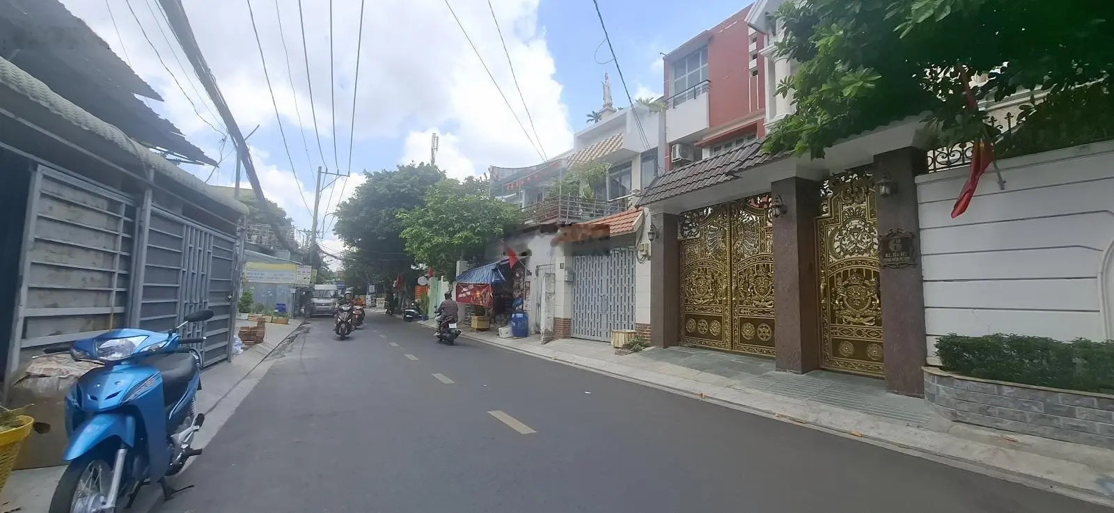 Cần bán gấp nhà 1 trệt 1 lầu mặt tiền, kinh danh, sát đường Hoàng Diệu Linh Trung, TP. Thủ Đức