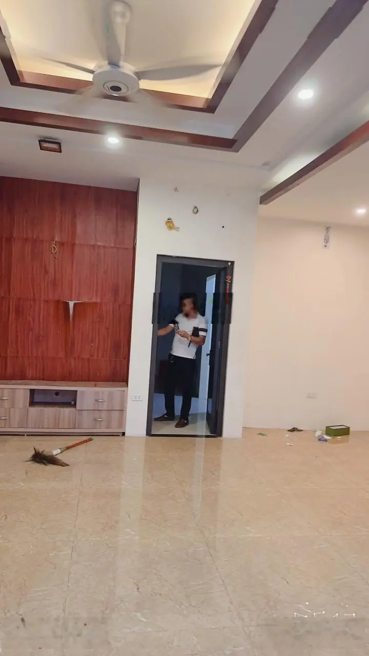 Bán nhà riêng phố Bồ Đề 108m2 x 5T xe 7 chỗ vào, MT 5.8m hậu 6m giá 16 tỷ LH: 0902132489