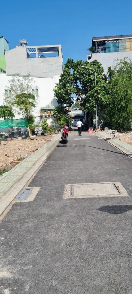 BÁN ĐẤT NỀN NẰM TRÊN ĐƯỜNG 26\3 GẦN AEON TÂN PHÚ