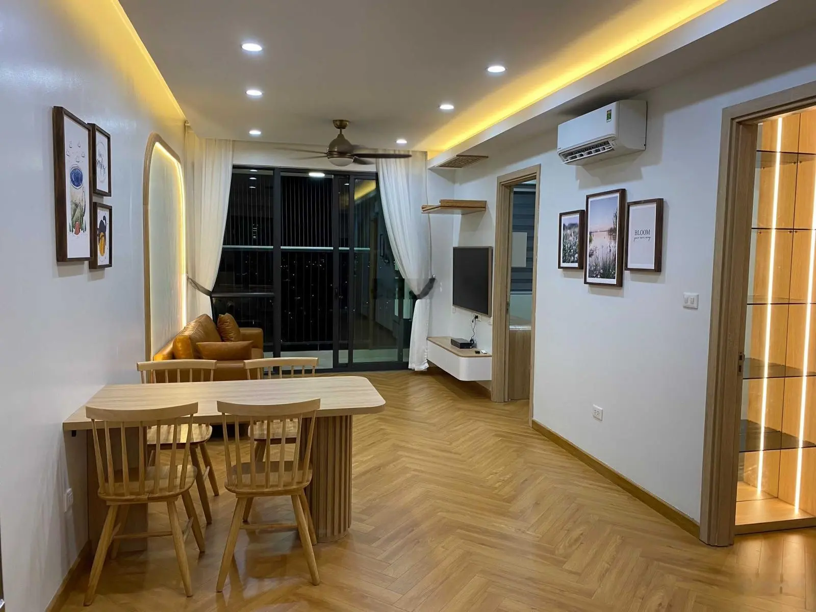 Cần bán căn hộ 2PN, 67m2 HD Mon, full đồ, tầng trung, view đẹp, 3,5 tỷ bao phí