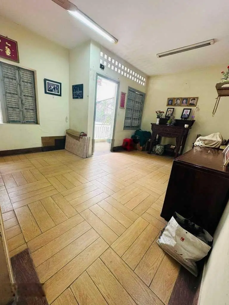 Siêu hiếm, hẻm xe tải tránh Nam Kỳ Khởi Nghĩa, ngang 8m, 4 tầng, giảm giá bán gấp