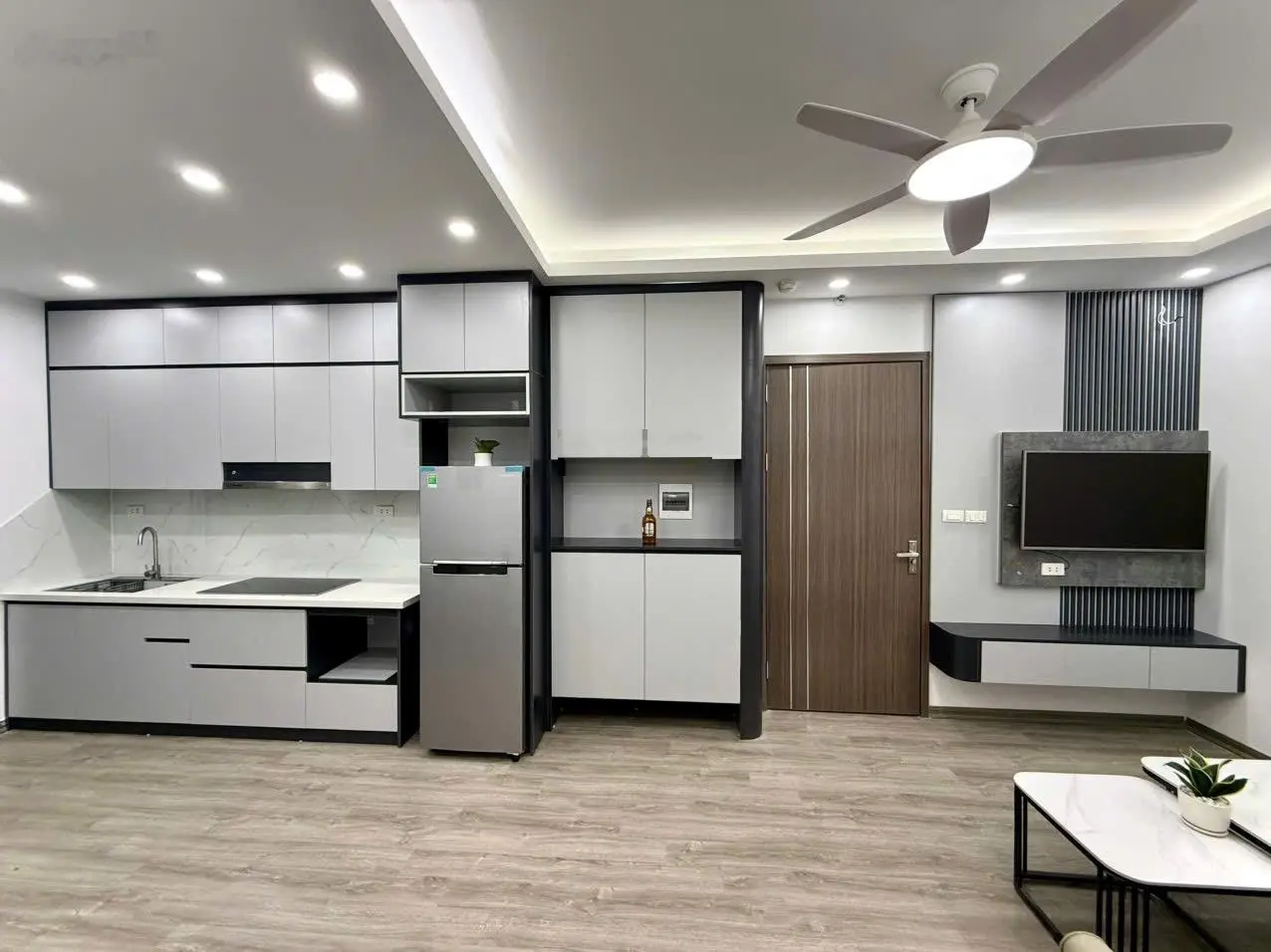 Bán gấp căn 56m2 - 2ngủ&2 vệ sinh HH1 Linh Đàm Hoàng Mai Hà Nội. Lh: 0966 455 *** em Thuỷ