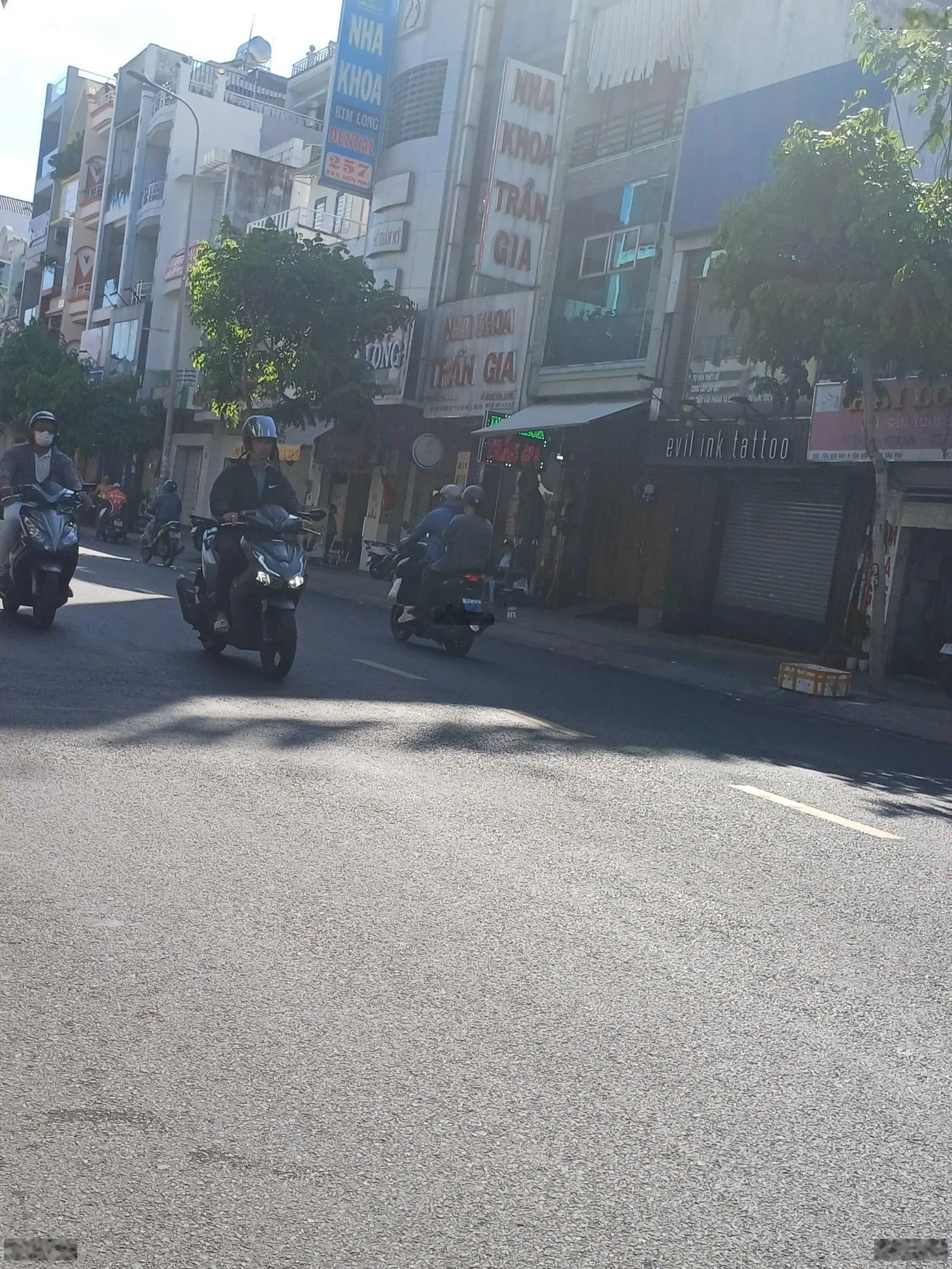 Cần bán nhà hẻm xe hơi đường Tân Quý giáp siêu thị Aeon