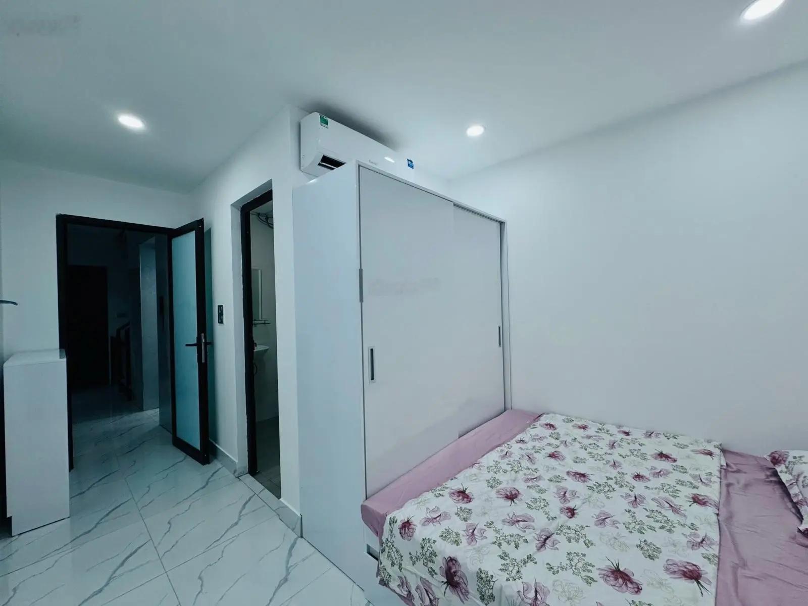 Chính chủ bán chung cư mini phố Thịnh Liệt (cạnh MediaMart), 80m2x7T mới tinh, 20 phòng giá 17.6 tỷ