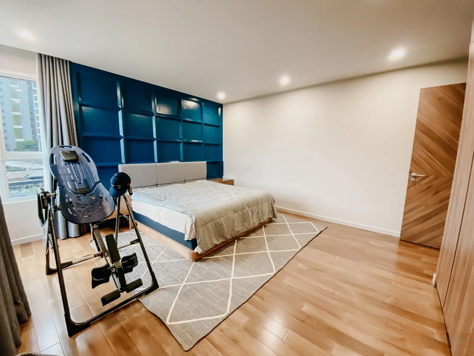 Chỉ với 30 tỷ sở hữu ngay căn Duplex tầng thấp gồm 5 phòng ngủ diện tích lớn, đầy đủ nội thất