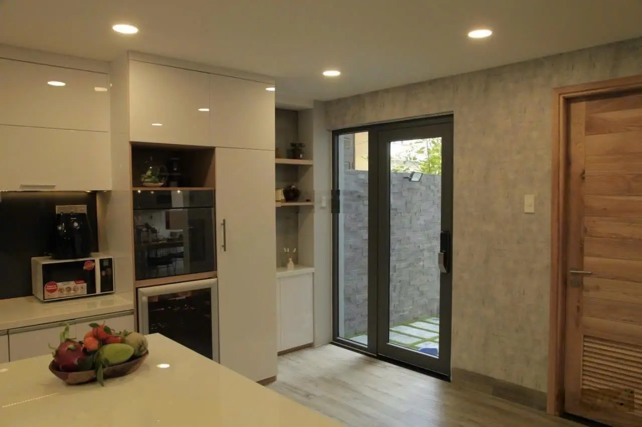 Bán biệt thự ven sông trần não dt 120 m 400 m2 sàn xd gồm 4 pn 5 wc, giá 44 tỷ tl .lh 0944541949