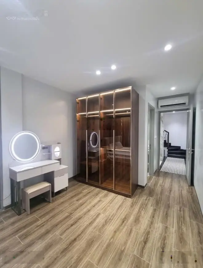 Bán nhà mới 6 tầng có thang máy Khâm Thiên trung tâm Đống Đa