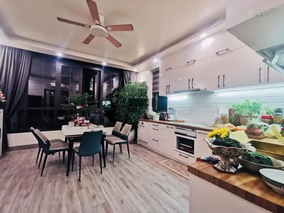 Bán nhà Nguyễn Chí Thanh Đống Đa, ô tô sát cửa nhà, dân trí cao, ngõ thông 60m2/5T/5m MT 13,5 tỷ