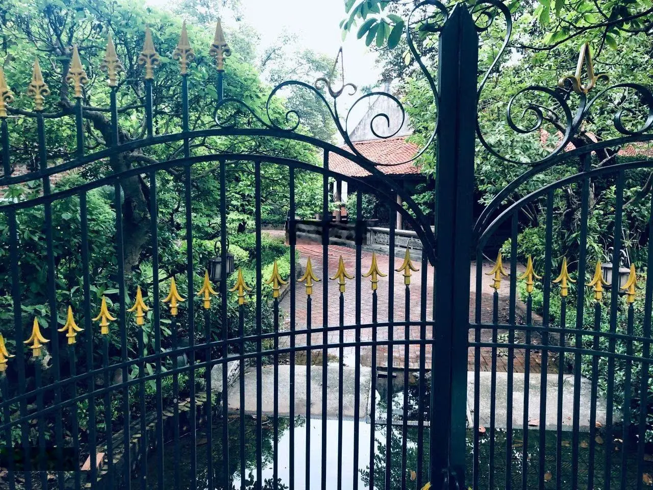 Bán nhà riêng đẹp tại thị trấn Hồ, Thuận Thành, Bắc Ninh, 12 triệu / m2, 811 m2. LH: 0826218668