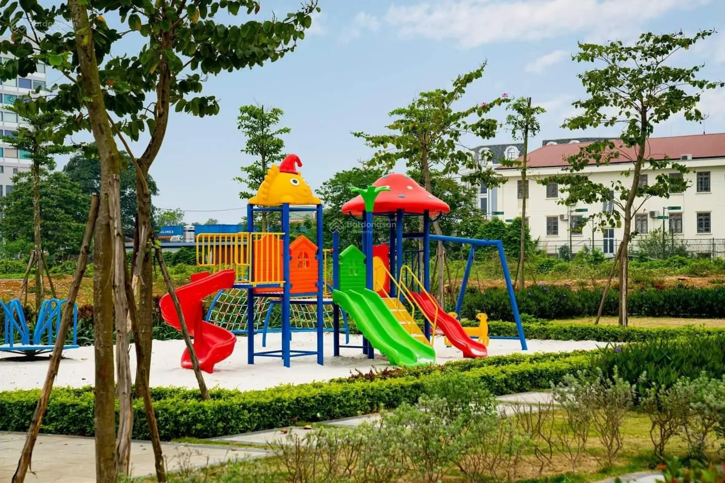 Bán cắt lỗ nhà phố 5 tầng SH1-17 KĐT Diamond Park Lạng Sơn, giá 4,5 tỷ, LH 0916 992 ***
