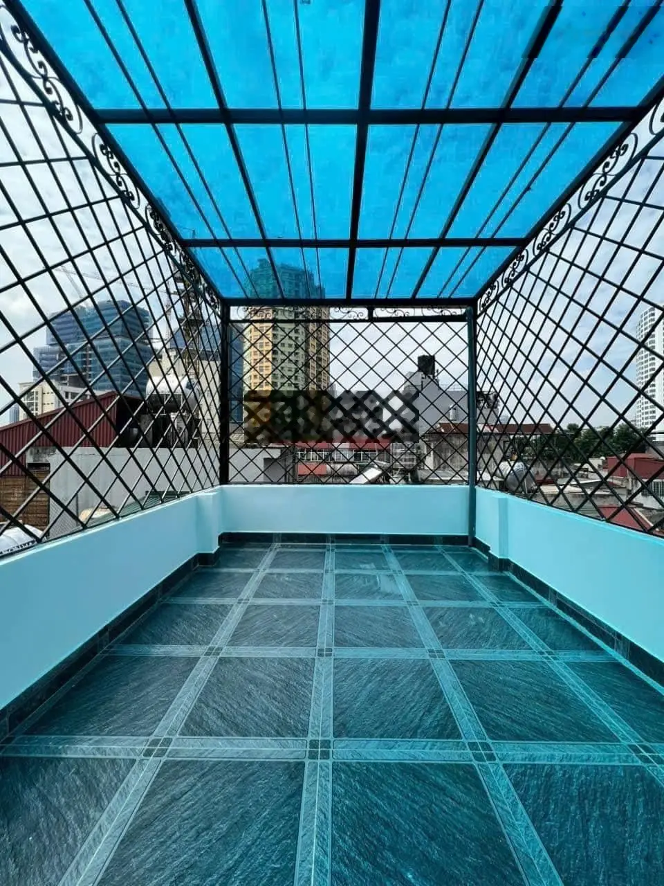 Đống đa 6 tầng thang máy phố Nguyên Hồng 70m ra phố - DT 48m - 6 tầng - MT 3.3 - giá: 9.9 tỷ