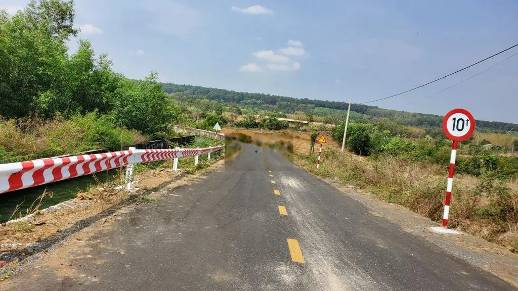 Đất mặt tiền nhựa lớn liên xã khu dân cư view suối Châu Đức, BRVT