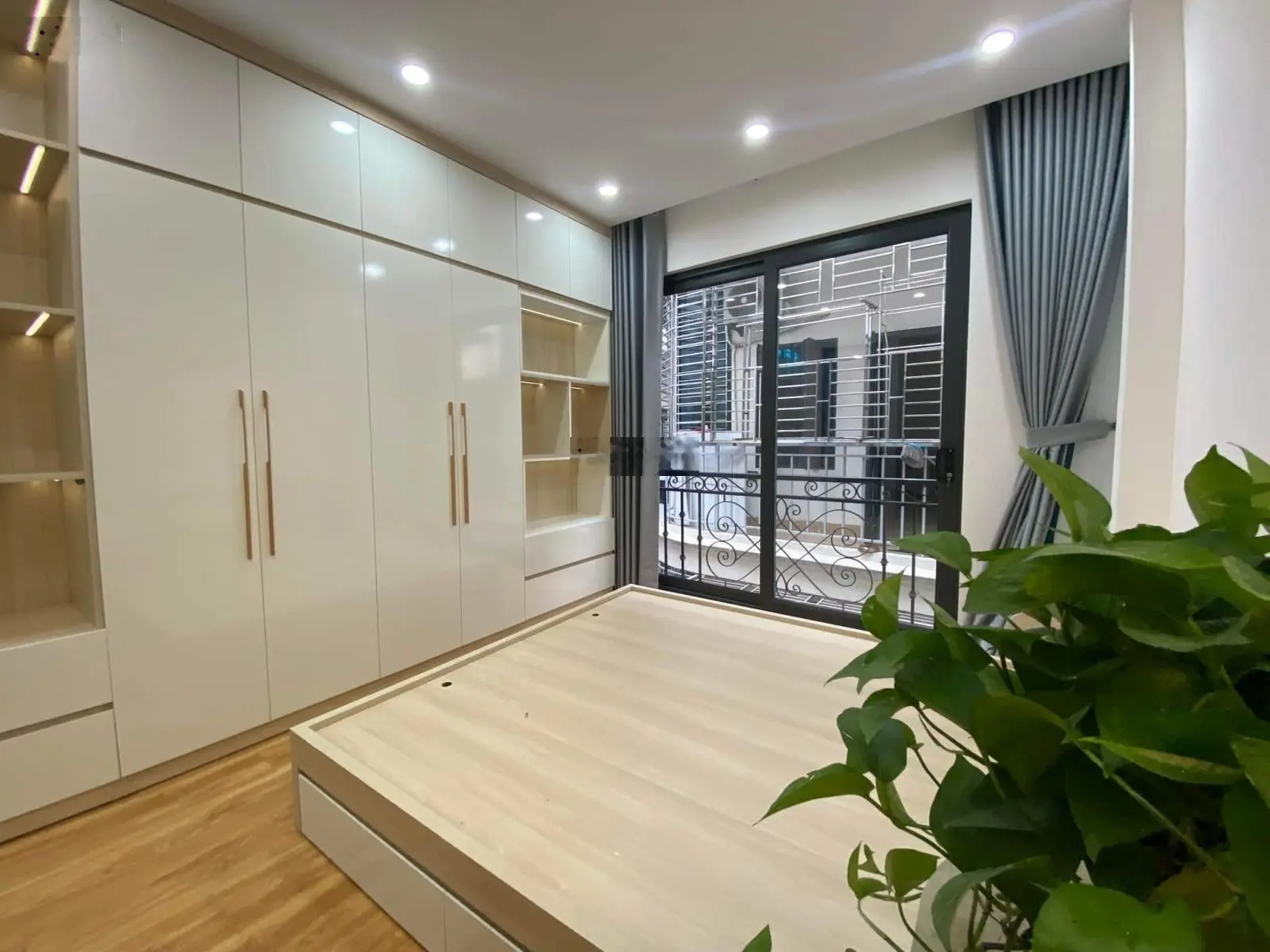 Hàng độc tại phố Tôn Đức Thắng, bán nhà 5,6 tỷ vnđ, 20m2 đầy đủ nội thất