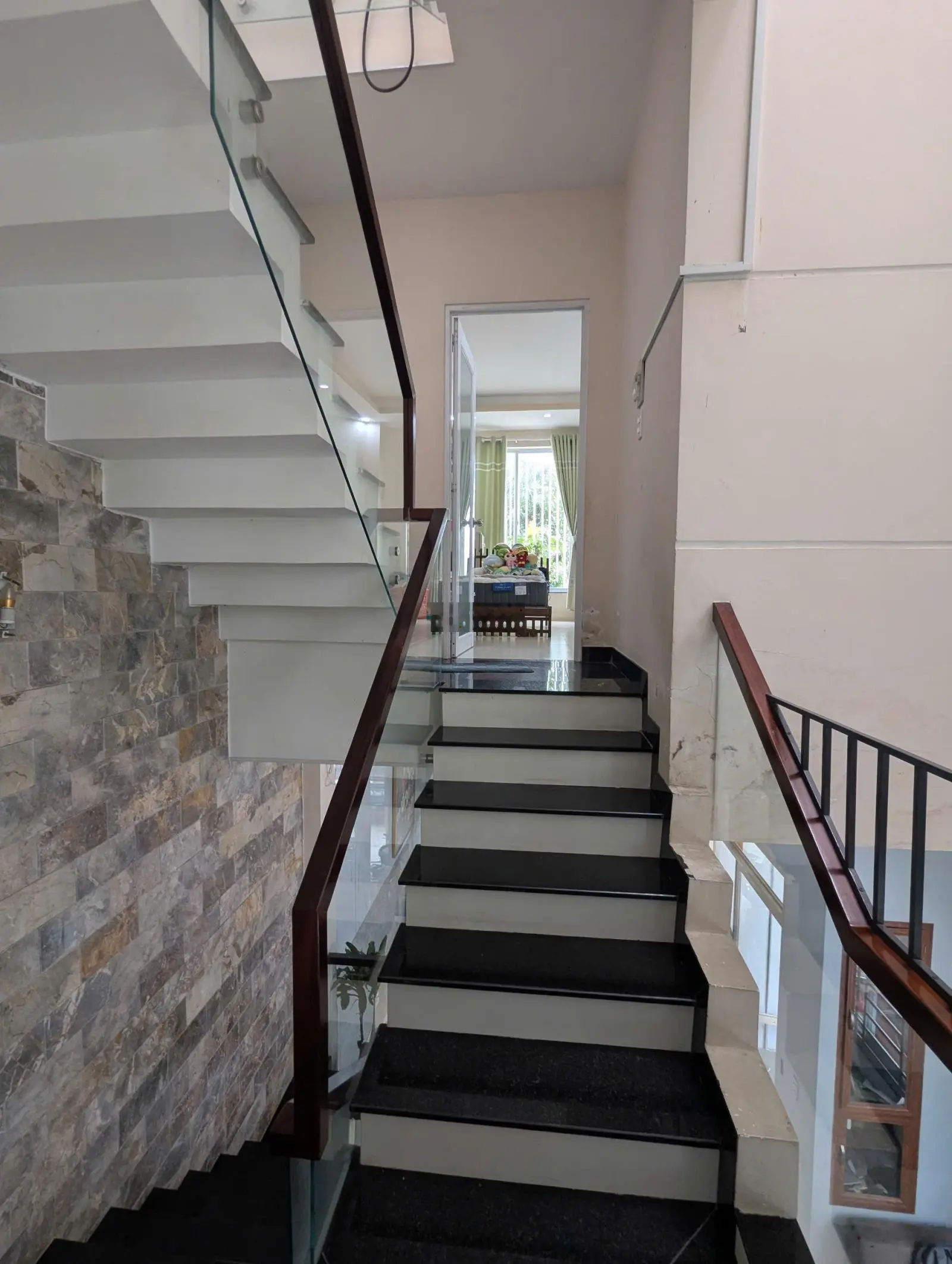 Bán nhà riêng 3PN 3WC giá siêu hời tại Đinh Thị Thi, Hiệp Bình Phước, Thủ Đức, 8,5 tỷ