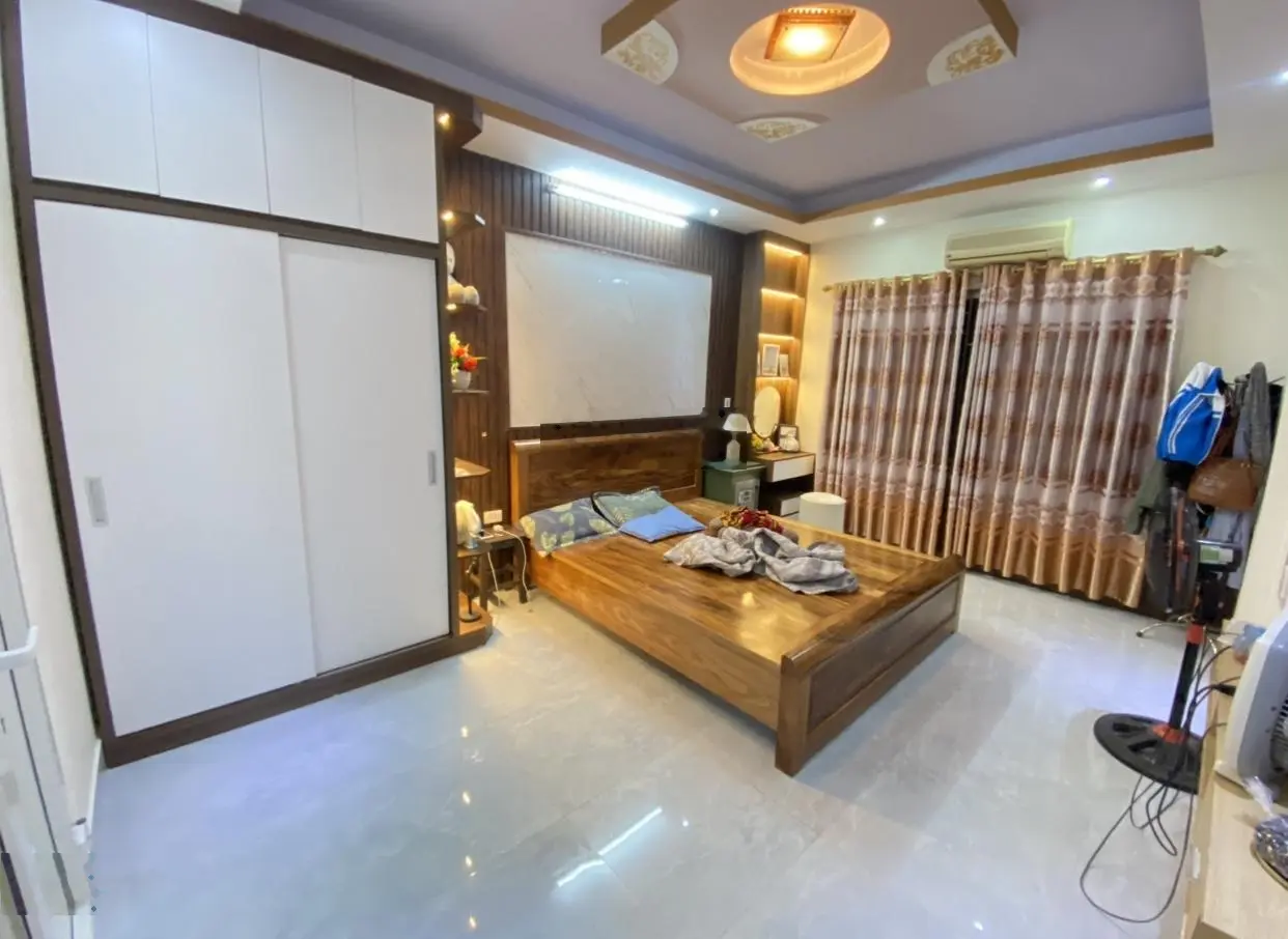 Cc bán nhà 26d ngũ nhạc , lĩnh nam , dt:32.5m2 xây 5 tầng 4pn giá nhỉnh 4 tỷ