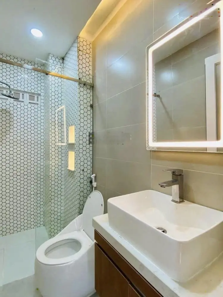 Bán nhà Nguyễn Hữu Hào-Q1 giá chỉ 4.020tỷ/76m2. Gần chung cư Millenium. Cho thuê 30tr