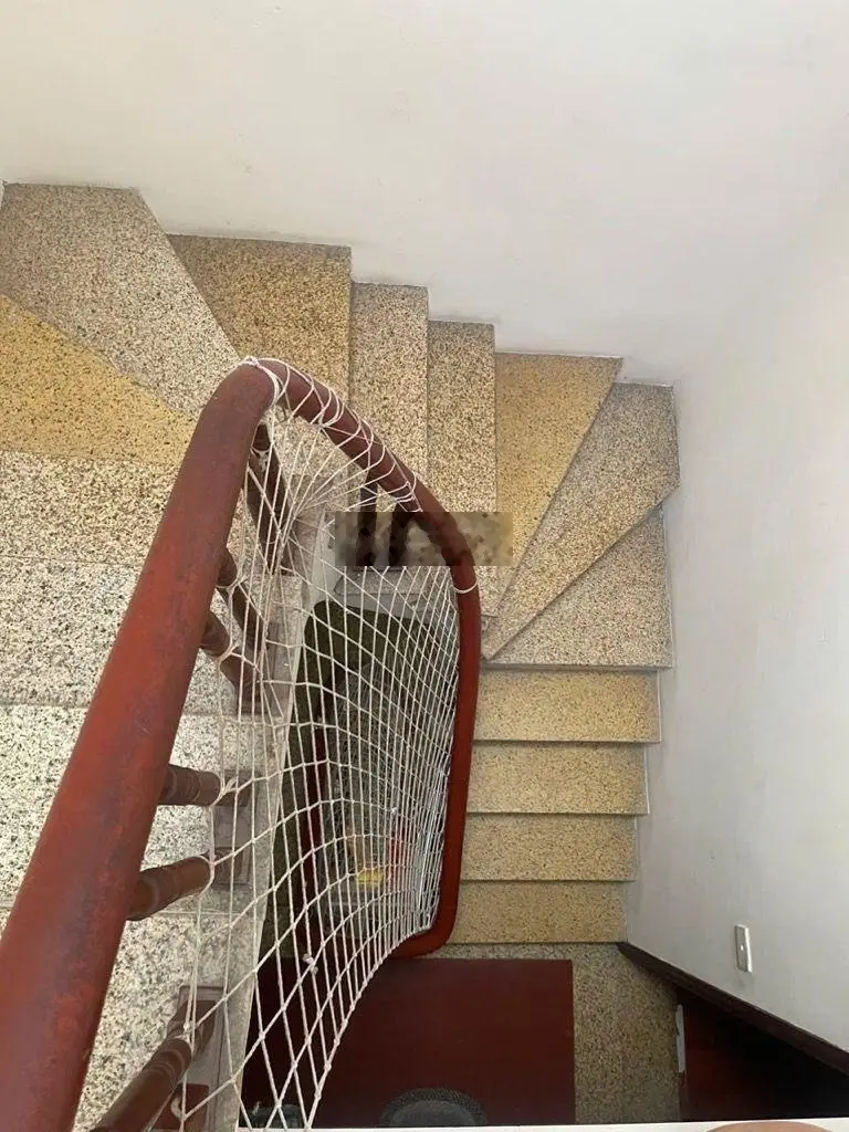 Bán nhà riêng Lạc Long Quân 54m2, vài bước chân ra ô tô, giá chào 12.9 tỷ