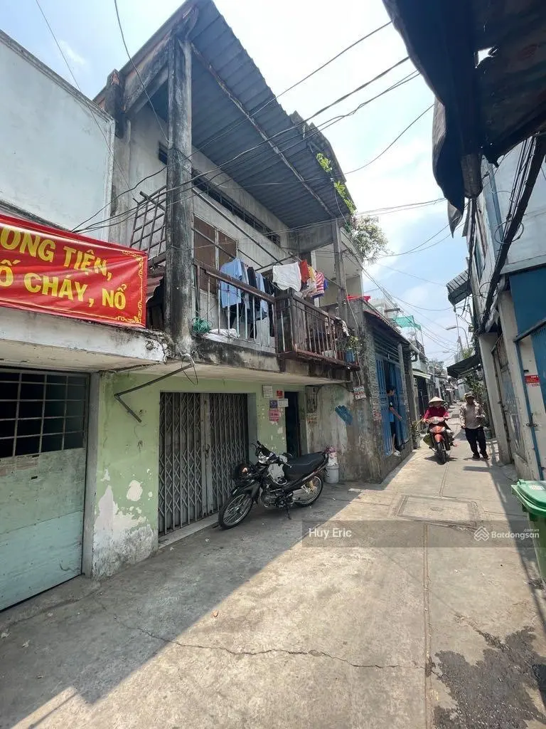 Gấp bán giảm gần 1 tỷ - Nhà vài bước ra chợ An Dương Vương Q6 - 4,2x15m - nhà cấp 4 đang dãy trọ