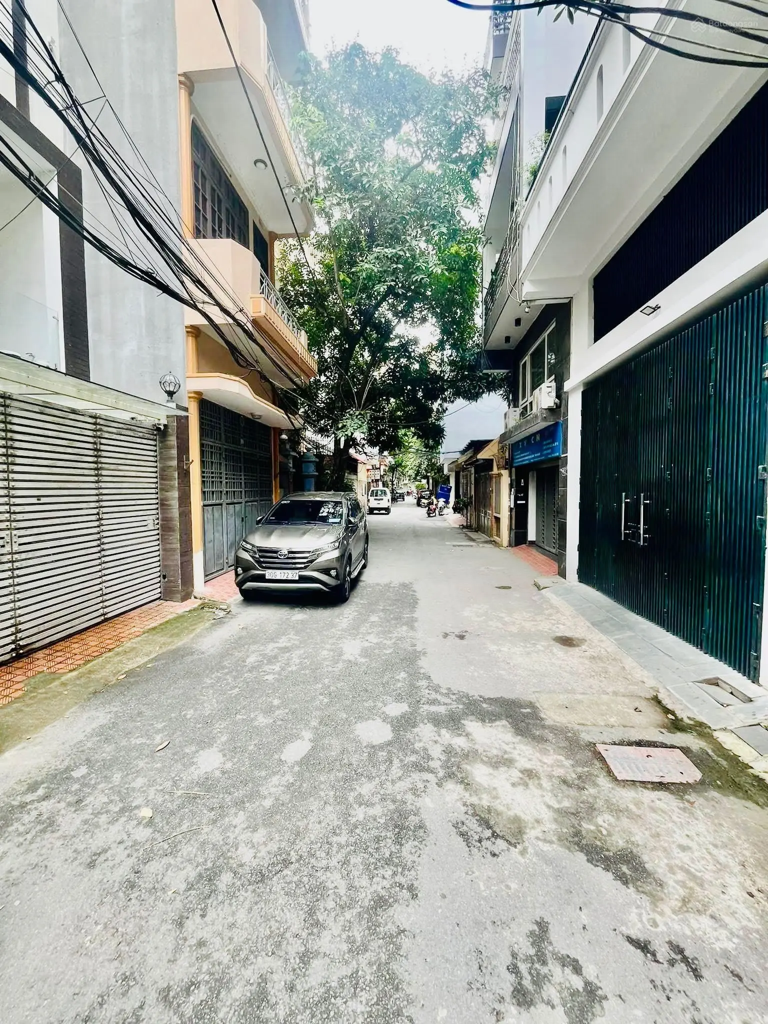 Giá sốc! Bán nhà phân lô - Thang máy - 80m2 - MT 5m - 7T - gara ô tô - KD - Ngõ 93 Hoàng Văn Thái