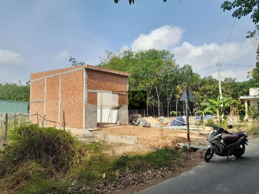 Cần bán đất chính chủ tại Chánh Phú Hòa 16