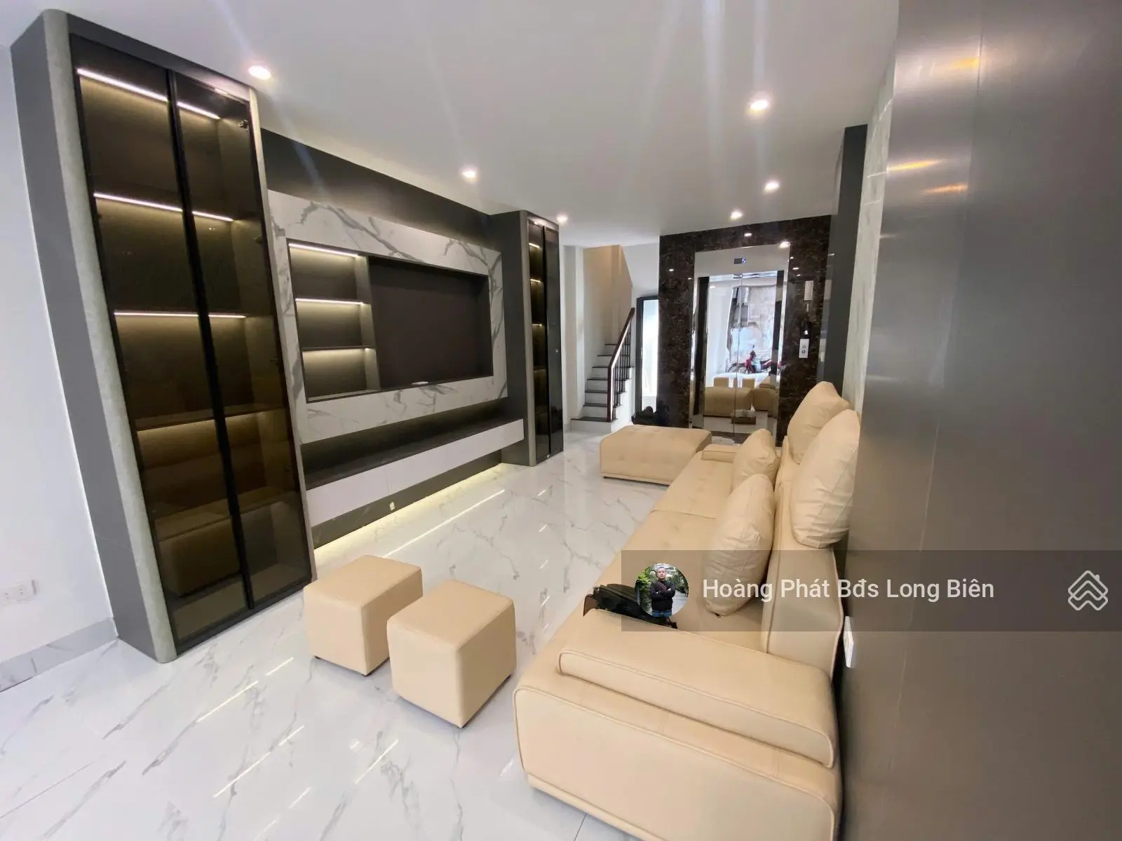 Bán nhà Vũ Xuân Thiều - Sài Đồng - ngõ thông - full nội thất. 45m2 x 6T. LH 0965858116