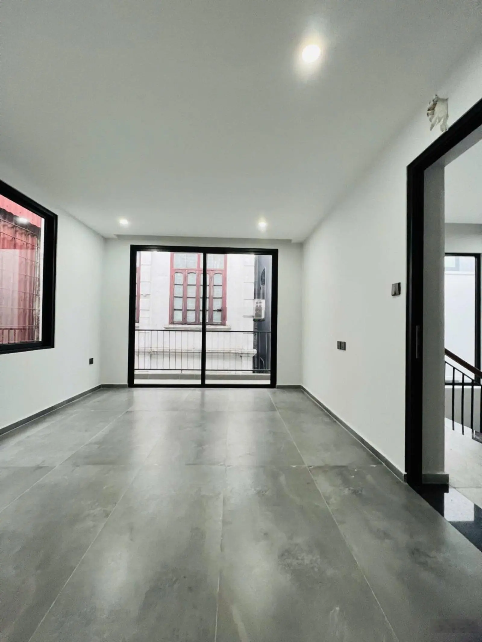 VIP - Hoàng Đạo Thành - căn hộ TT như penhouse với 2 tầng x 160m - giá siêu tốt