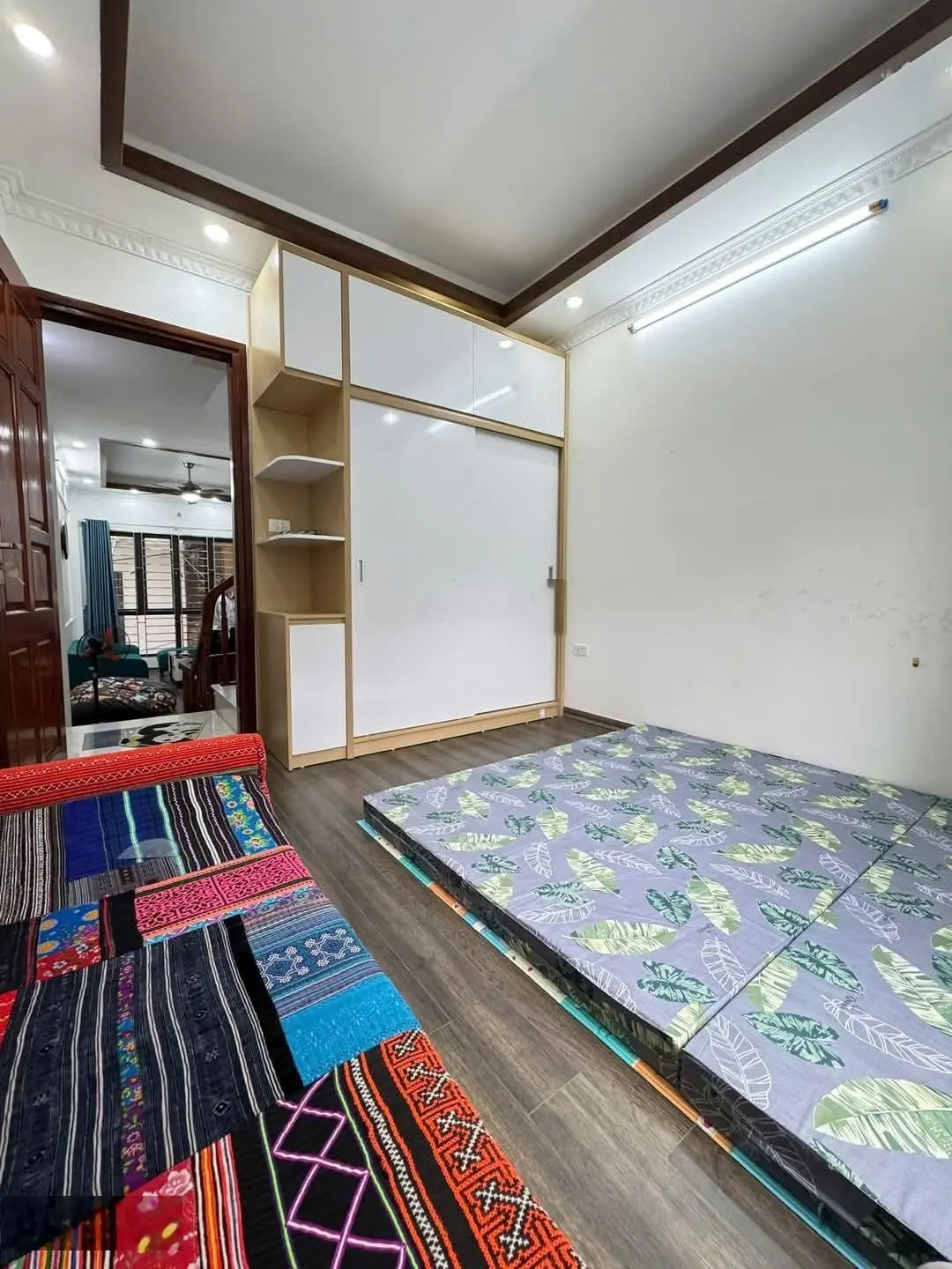 Cực hiếm! 8,6 tỷ có nhà phố Lê Trọng Tấn, Hà Đông, 40m2 x 5 tầng, 2 mặt thoáng, ô tô đỗ cửa. Giá TL
