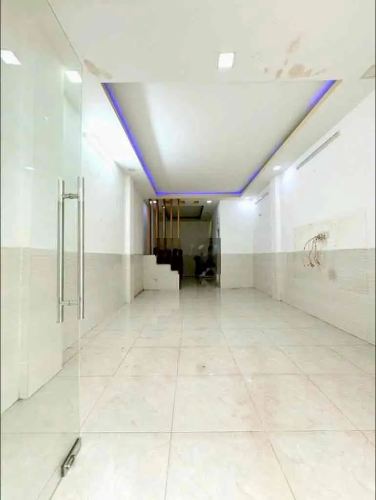 BÁN NHÀ MẶT TIỀN - 50m2 (4x13) - 2 TẦNG ĐÚC THẬT - LÊ VĂN QUỚI - 4 TỶ2