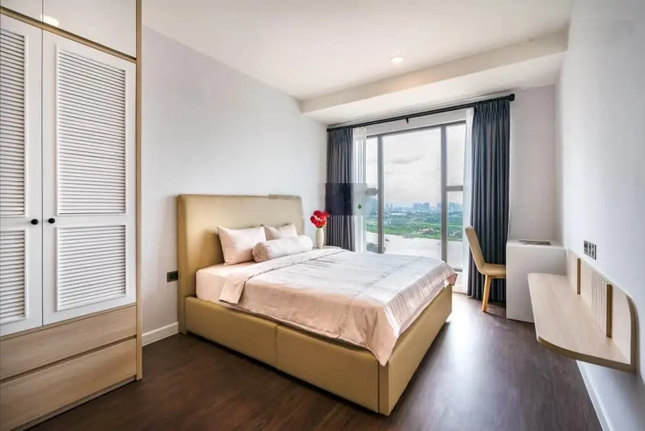 Saigon Royal - Bán căn hộ 2PN view sông, full nội thất. Liên hệ 0909 791 ***