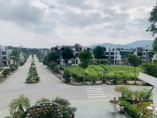 Bán biệt thự sẵn sổ đỏ tại KĐT Phú Cát City, 180m2, giá ưu đãi 60 triệu / m2 LH: 0528727999