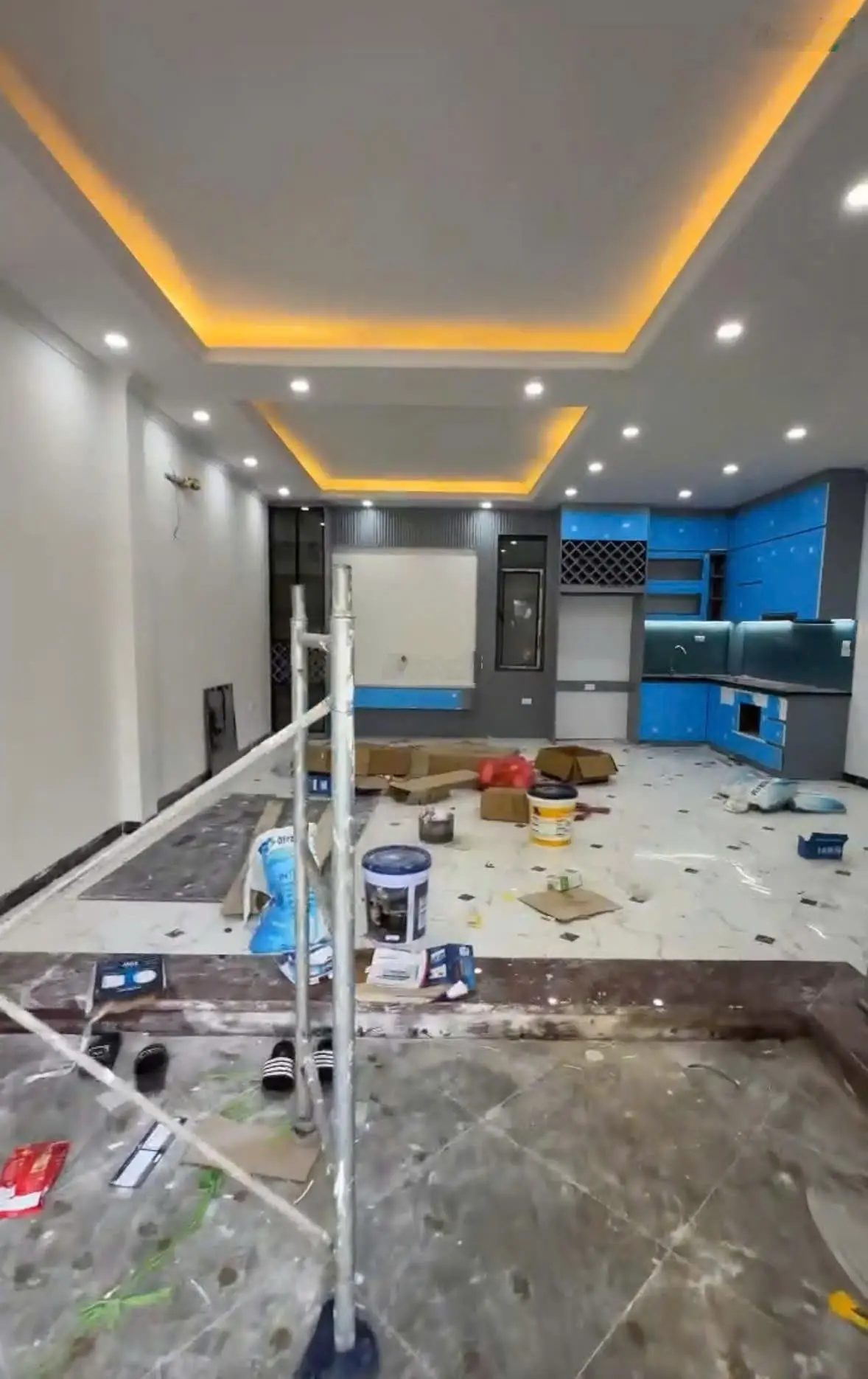 Bán nhà Thanh Trì 4 tầng xây mới đẹp long lanh, ô tô 7 chỗ đỗ cửa. MT: 6.3m, DT: 56,5m2. Giá 7,2 tỷ