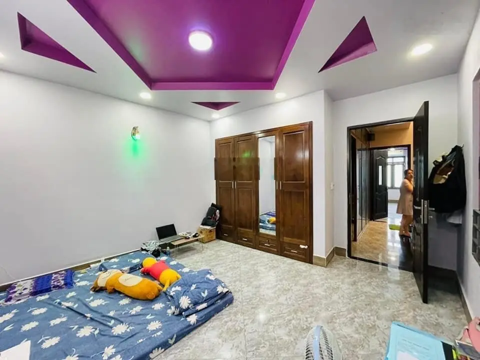 Cô Tâm chính chủ cần bán gấp nhà Nhiêu Tứ - P7 - Phú Nhuận. DT 64,5m2/4tỷ4, 5PN. Sổ hồng riêng