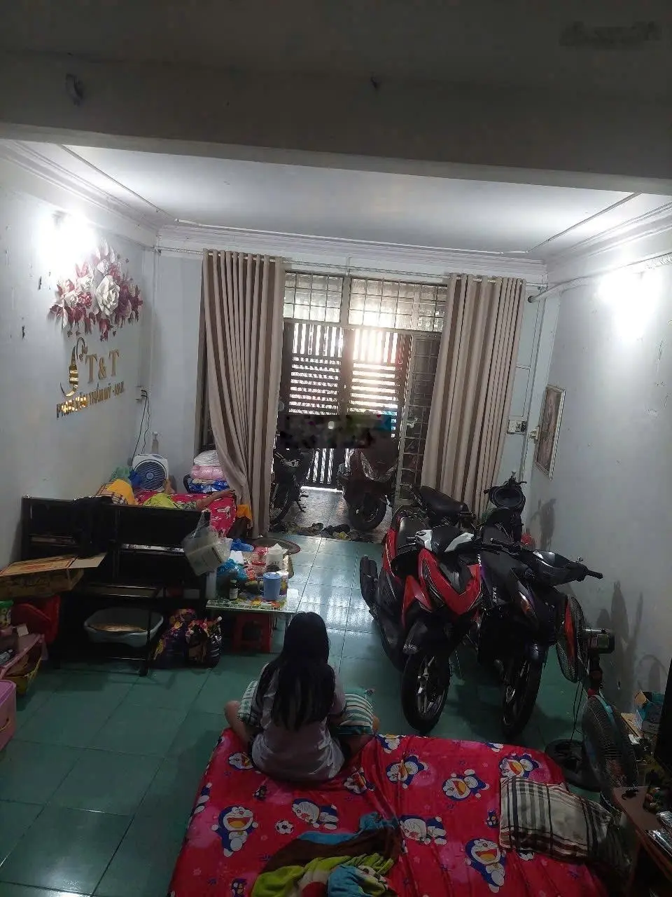 Nhà gần sân vận động Dĩ An, đường 6m thông