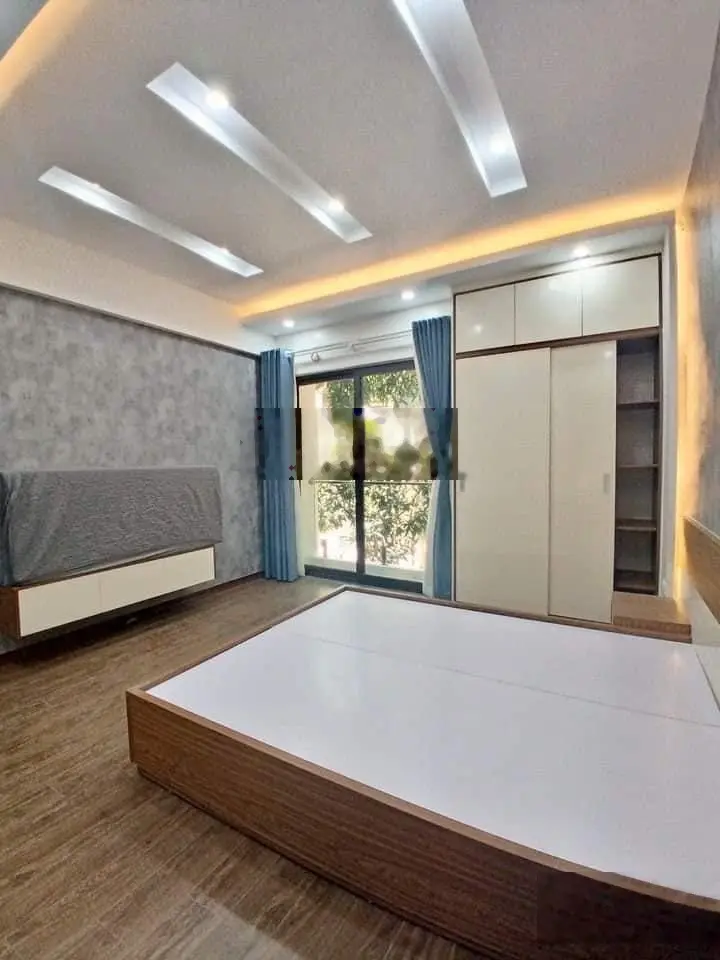 Giá chỉ 3 tỷ 95 Cầu Diễn - 35m2 - 5 tầng - 3,5m MT - Sát đường 32 - xây mới - Oto 20m - Ngõ nông