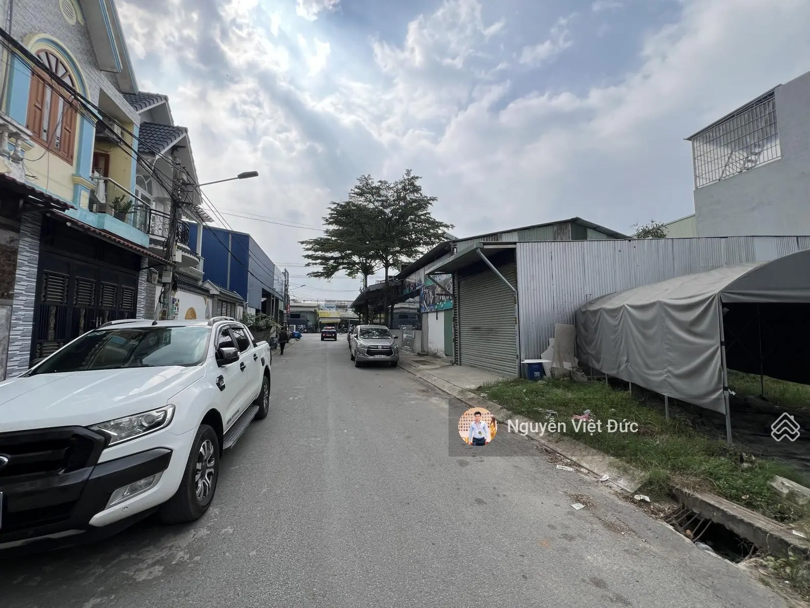 Bán gấp đất có sẵn kho đối diện trường THPT Lý Thái Tổ đường Lê Thị Trung