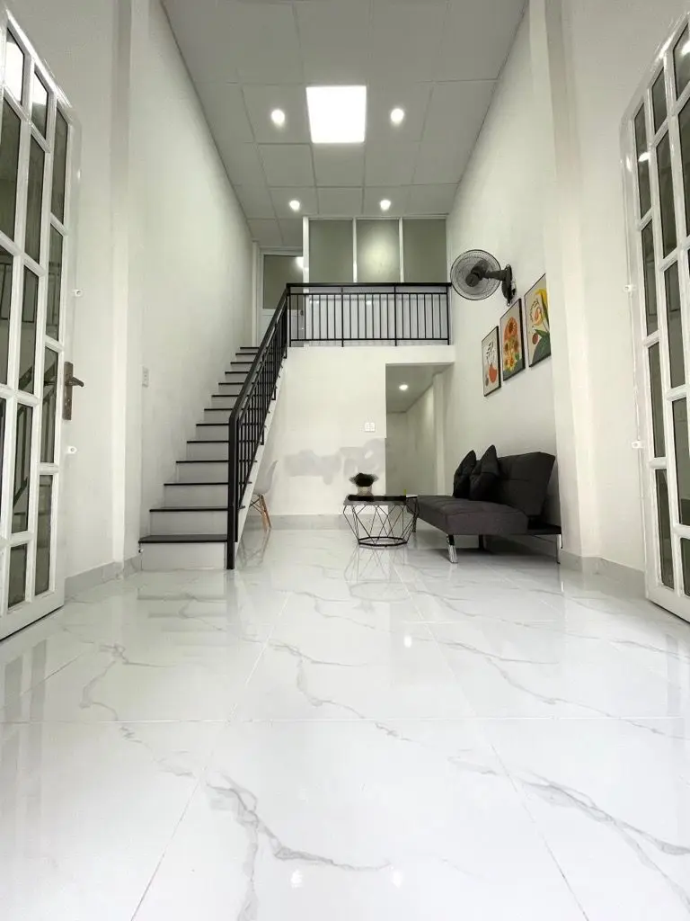 BÁN NHÀ 2 TẦNG, NỞ HẬU, ĐỐI DIỆN GIGAMAL, 35M, NHỈNH 3 TỶ.